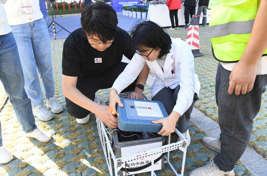 Plataforma de drones para transporte de sangue começa a operar na China | Mundo & História