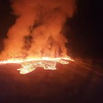 Islândia declara estado de emergência por erupção de vulcão | Mundo & História