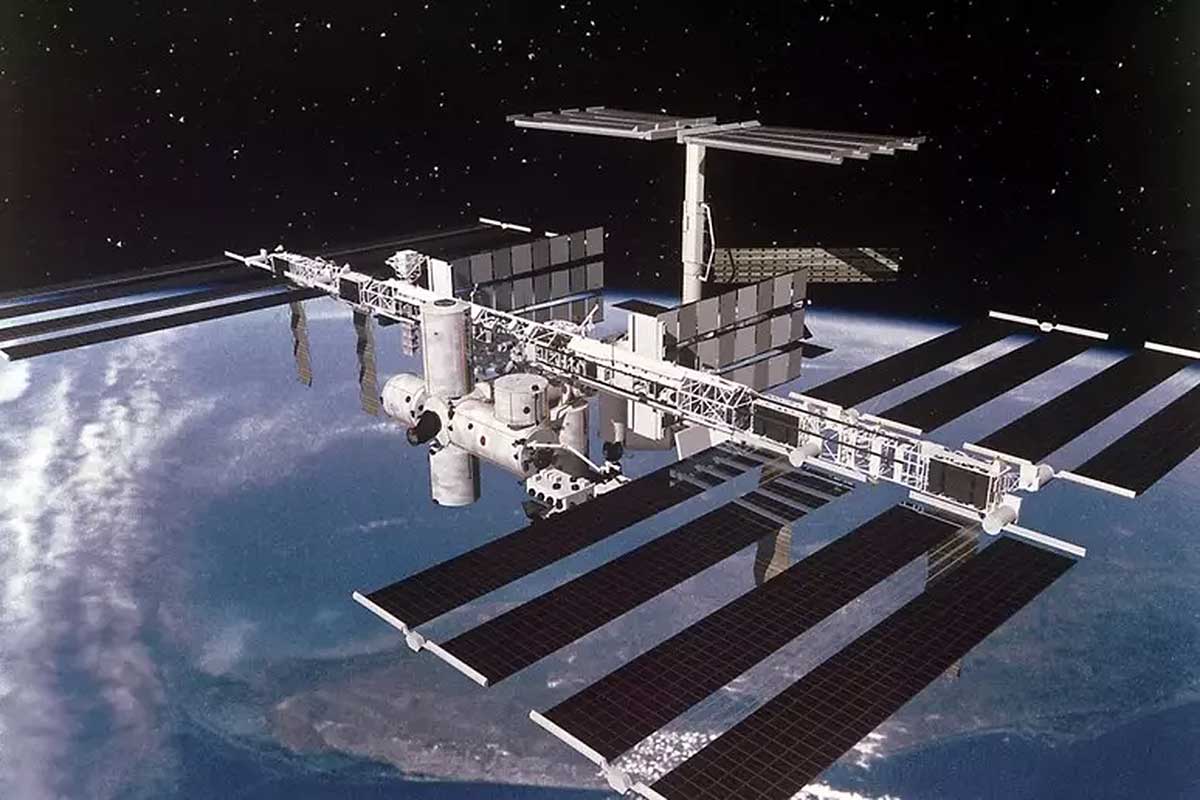 Nasa escolhe SpaceX para criar veículo que tirará ISS de órbita | Mundo & História