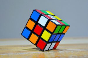 Cubo Mágico completa 50 anos de existência | Mundo & História