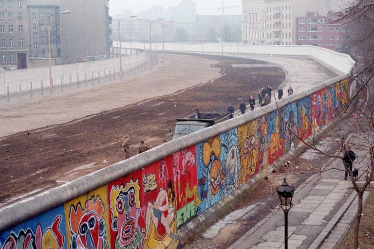 Alemanha celebra 35 anos da queda do Muro de Berlim | Mundo & História