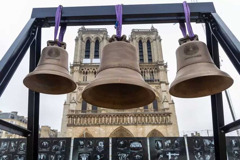 Catedral de Notre-Dame toca sinos pela primeira vez em 5 anos | Mundo & História